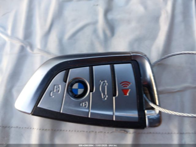 2022 BMW X7 5UXCW2C04N9K17913 Photo 10