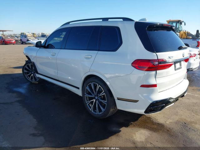 2022 BMW X7 5UXCW2C04N9K17913 Photo 2