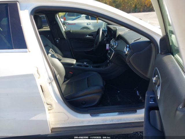 2019 MERCEDES-BENZ GLA 250 WDCTG4EB8KU010159 Photo 4