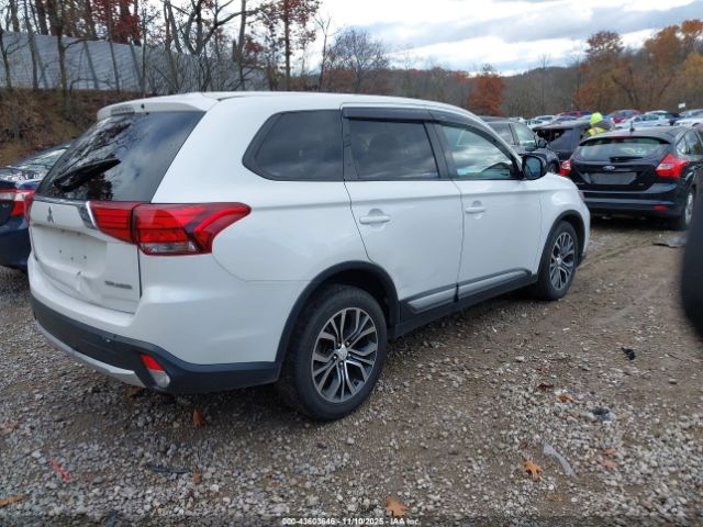 2016 MITSUBISHI OUTLANDER JA4AZ3A30GZ034797 Photo 3