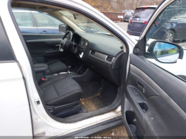 2016 MITSUBISHI OUTLANDER JA4AZ3A30GZ034797 Photo 4