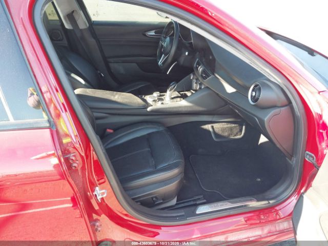 2018 ALFA ROMEO GIULIA ZARFAEDNXJ7571486 Photo 4