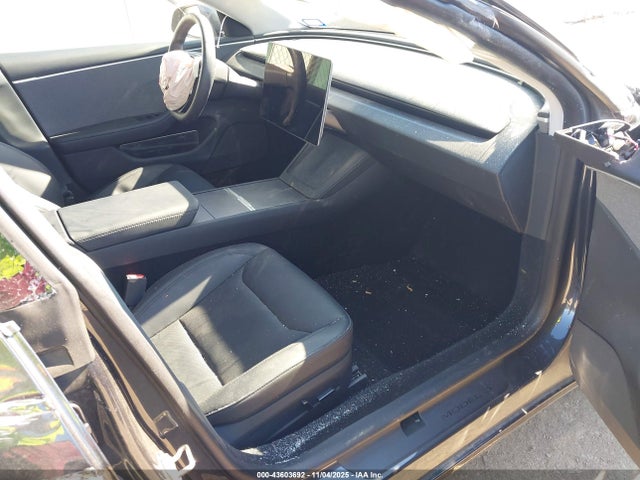 2024 TESLA MODEL 3 5YJ3E1EA3RF722230 Photo 4