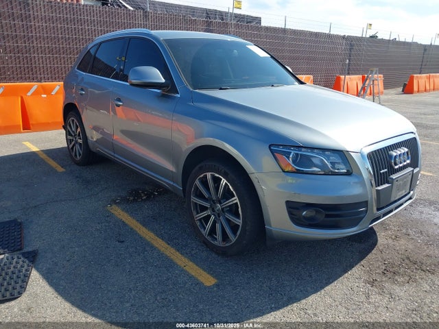 2011 AUDI Q5 WA1LFCFPXBA022760 Photo 0