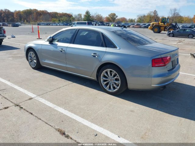 2012 AUDI A8 L WAURVAFD8CN028691 Photo 2