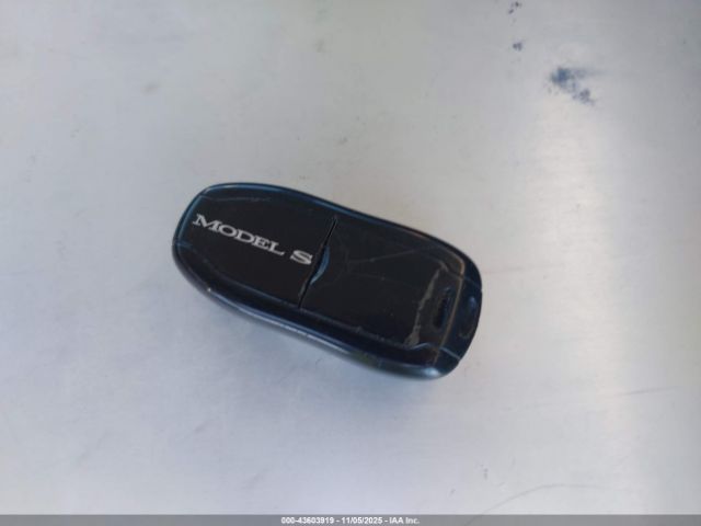 2015 TESLA MODEL S 5YJSA1V42FF099387 Photo 10