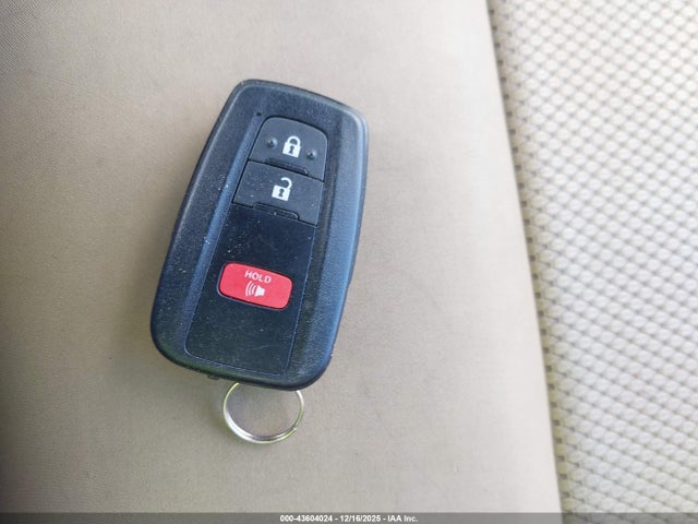 Aukcja sprzedaży 2019 Toyota C-hr Xle, vin: NMTKHMBX4KR075740, numer aukcji: 43604024