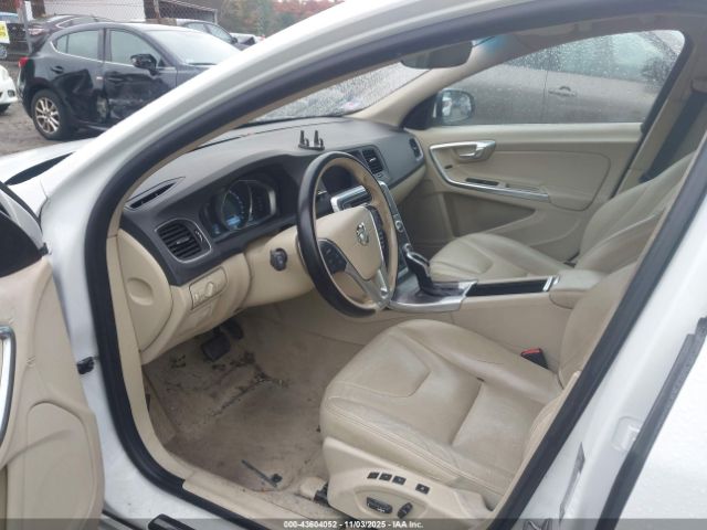 2015 VOLVO S60 YV126MFKXF1337912 Photo 4