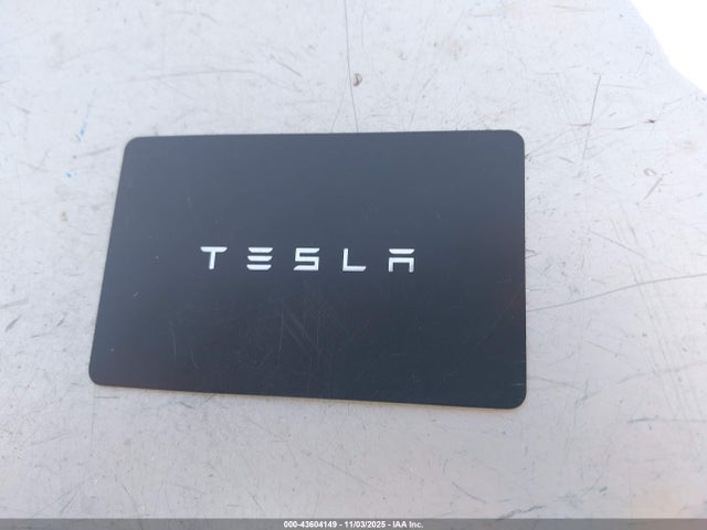 2025 TESLA MODEL Y 7SAYGDED2SF228123 Photo 10