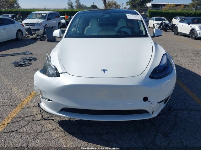 7SAYGDED2SF228123 Tesla Model Y Long Range Dual Motor Rear-wheel Drive