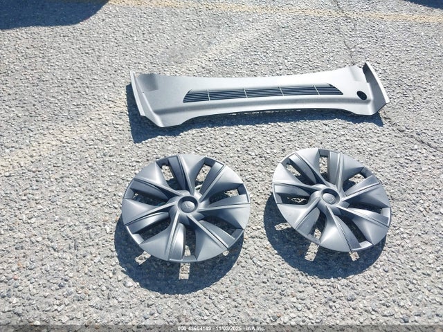 7SAYGDED2SF228123 Tesla Model Y Long Range Dual Motor Rear-wheel Drive