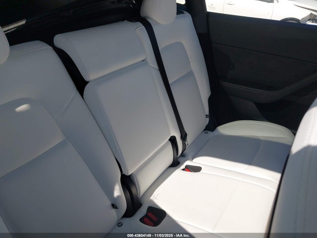 2025 TESLA MODEL Y 7SAYGDED2SF228123 Photo 7