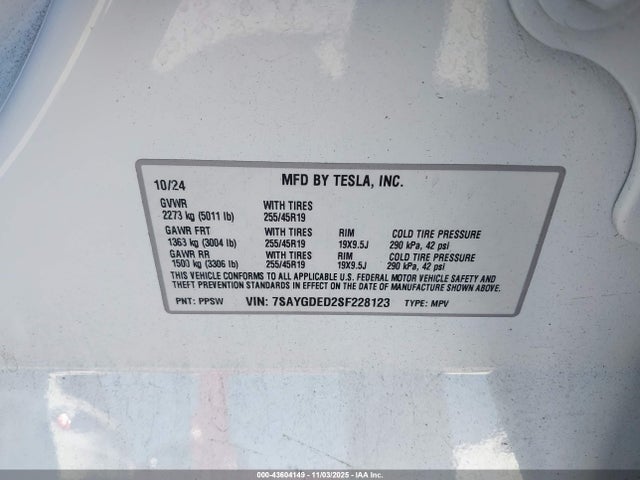 2025 TESLA MODEL Y 7SAYGDED2SF228123 Photo 8