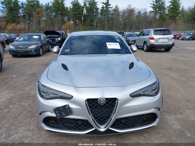 ZARFAEAV6H7549421 Alfa Romeo Giulia Quadrifoglio Rwd