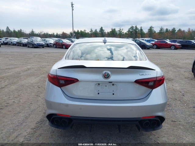 ZARFAEAV6H7549421 Alfa Romeo Giulia Quadrifoglio Rwd