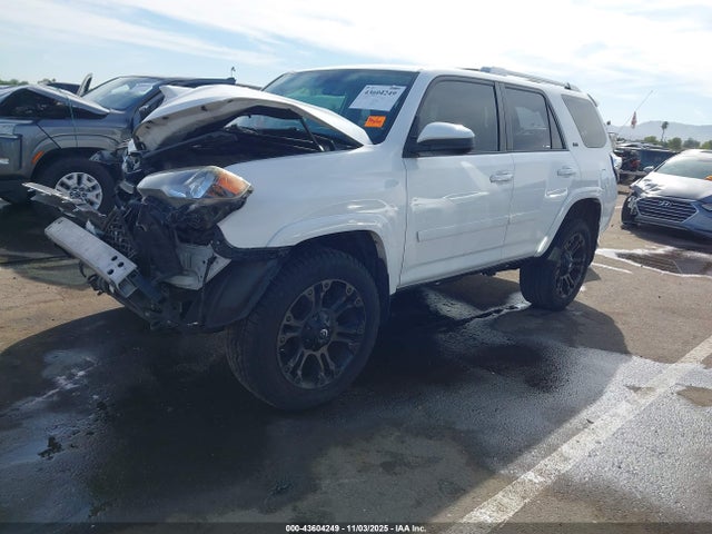JTEBU5JR1H5420688 Toyota 4RUNNER SR5