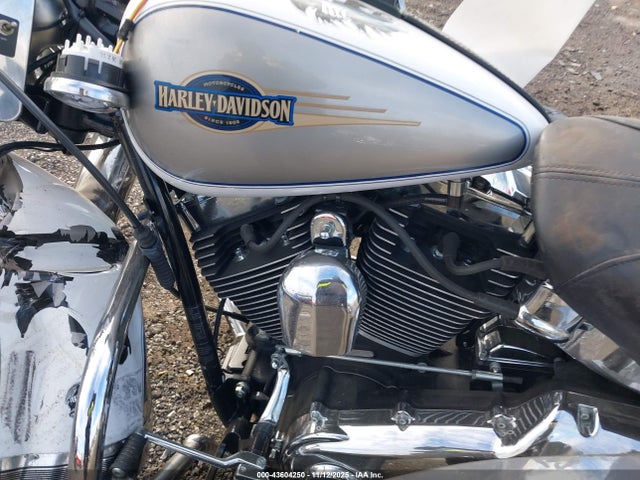 2008 HARLEY-DAVIDSON FLSTC 1HD1BW5188Y030068 Photo 8