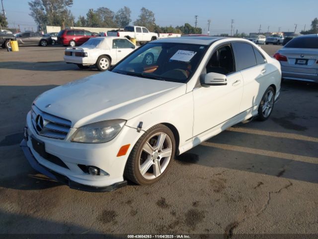 2011 MERCEDES-BENZ C 300 WDDGF5EB6BR178133 Photo 1