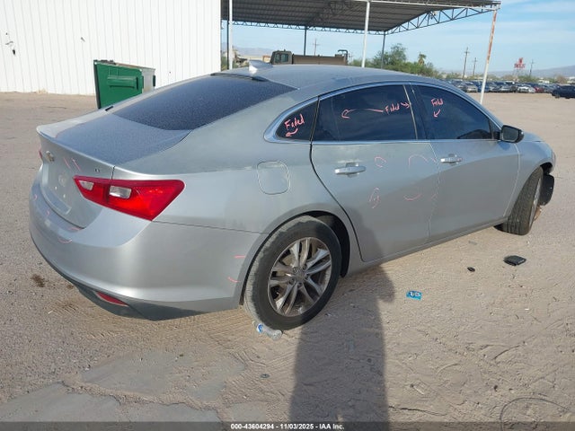 2017 CHEVROLET MALIBU 1G1ZE5ST5HF157389 Photo 3