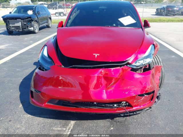 2025 TESLA MODEL Y 7SAYGDEF7SA349289 Photo 5