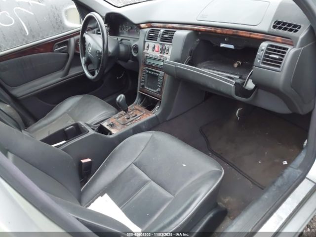 2001 MERCEDES-BENZ E 320 WDBJF82J41X056456 Photo 4