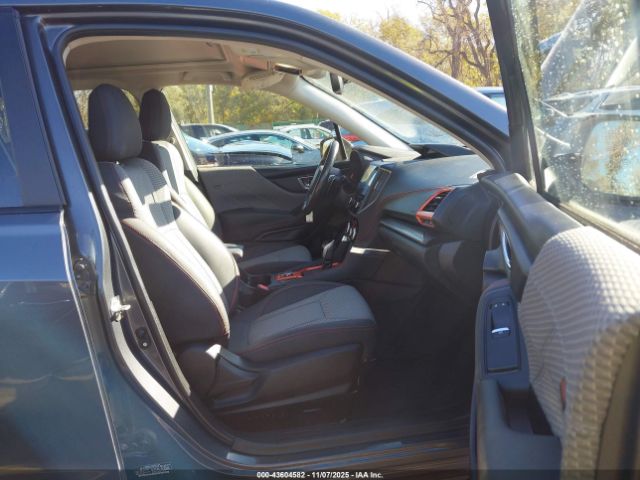 2020 SUBARU FORESTER JF2SKARCXLH578409 Photo 4