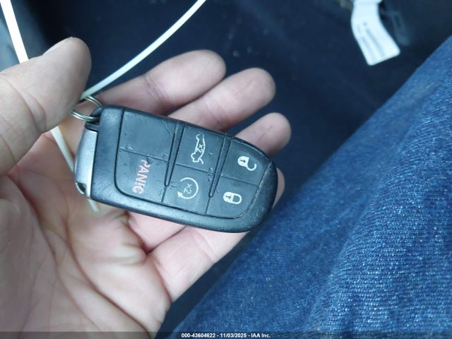 Aukcja sprzedaży 2015 Chrysler 200 C, vin: 1C3CCCCB1FN565750, numer aukcji: 43604622