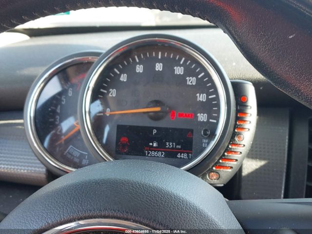 2017 MINI HARDTOP WMWXP5C3XH2G60897 Photo 6