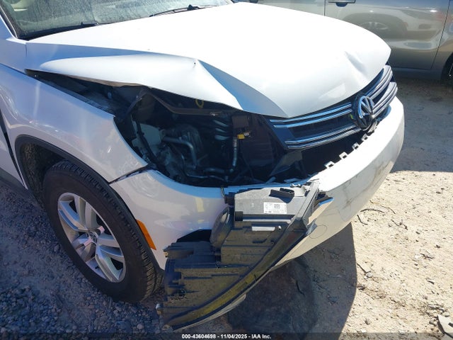 Aukcja sprzedaży 2016 Volkswagen Tiguan S, vin: WVGAV7AX0GW574689, numer aukcji: 43604698