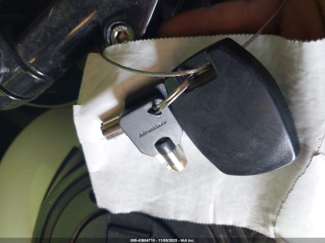 2024 HARLEY-DAVIDSON FLTRX 1HD1KH71XRB605445 Photo 10