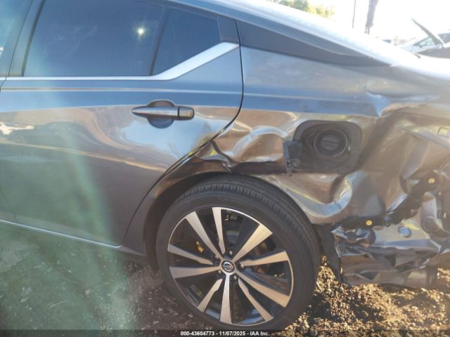 2019 NISSAN ALTIMA 1N4BL4CV7KC174380 Photo 5