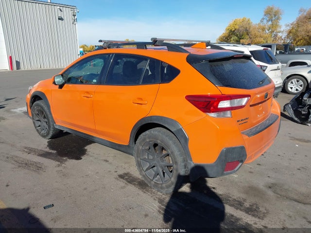 2018 SUBARU CROSSTREK JF2GTADC6J8219050 Photo 2