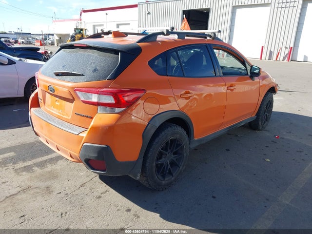 2018 SUBARU CROSSTREK JF2GTADC6J8219050 Photo 3