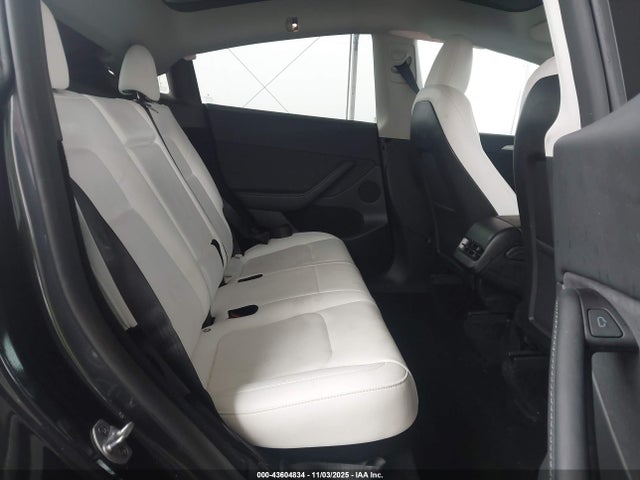 2024 TESLA MODEL Y 7SAYGDED1RF121204 Photo 7