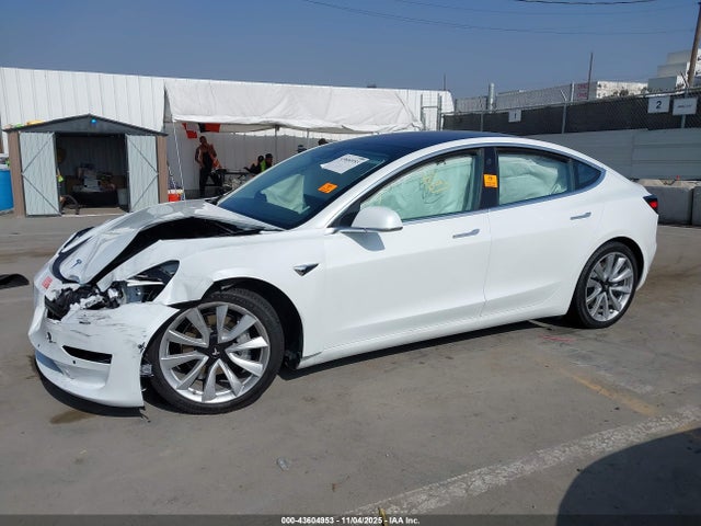 5YJ3E1EBXJF111642 Tesla Model 3 Long Range/performance