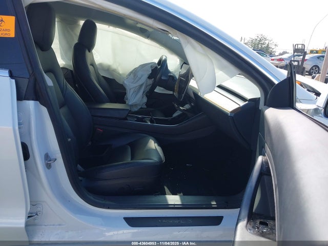 5YJ3E1EBXJF111642 Tesla Model 3 Long Range/performance