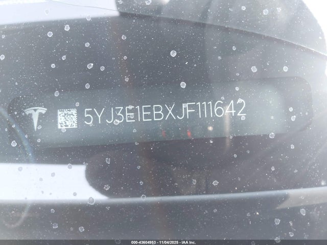 5YJ3E1EBXJF111642 Tesla Model 3 Long Range/performance