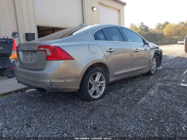 2015 VOLVO S60 YV140MFBXF1306010 Photo 3
