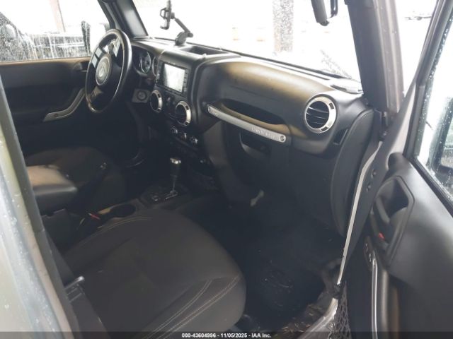 2016 JEEP WRANGLER UNLIMITED 1C4BJWEG8GL327687 Photo 4