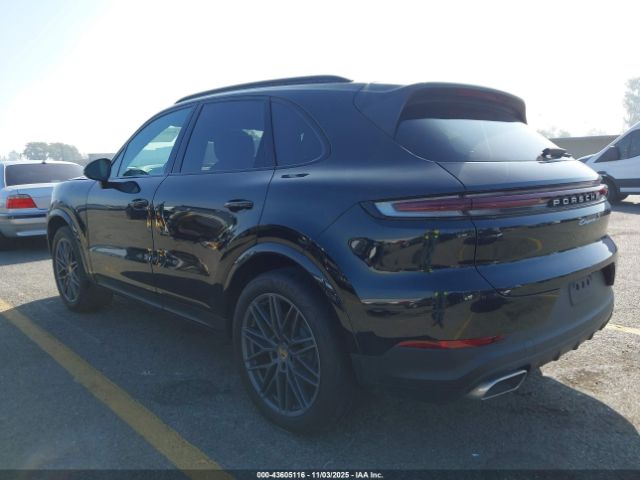 2024 PORSCHE CAYENNE WP1AA2AY2RDA03634 Photo 2