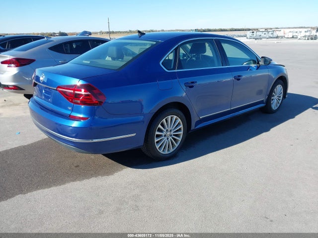 1VWBT7A39HC068936 Volkswagen Passat 1.8t Se