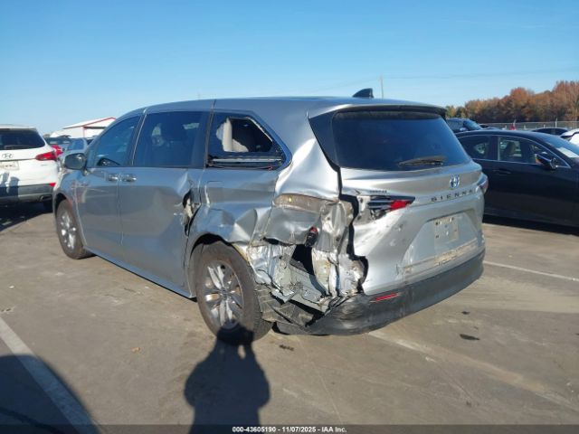 2022 TOYOTA SIENNA 5TDKRKEC2NS117645 Photo 2