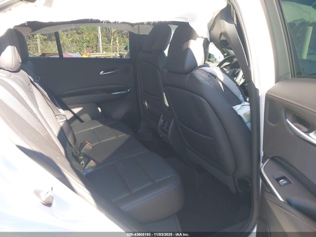 2023 CADILLAC XT4 1GYFZER41PF207565 Photo 7