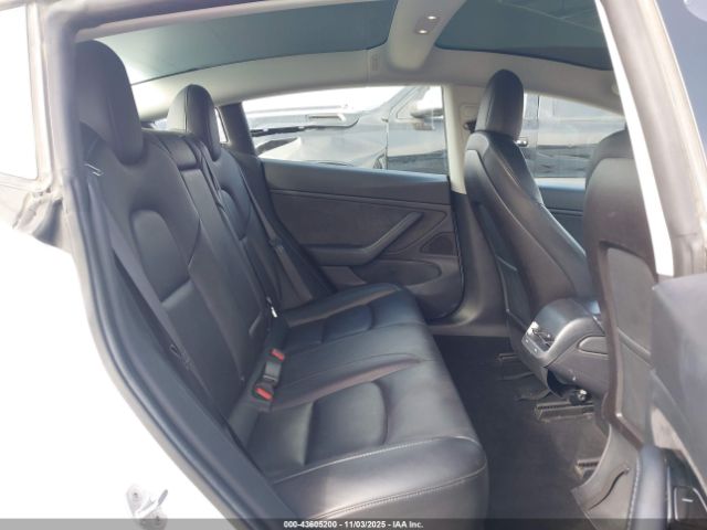 2019 TESLA MODEL 3 5YJ3E1EB0KF422014 Photo 7