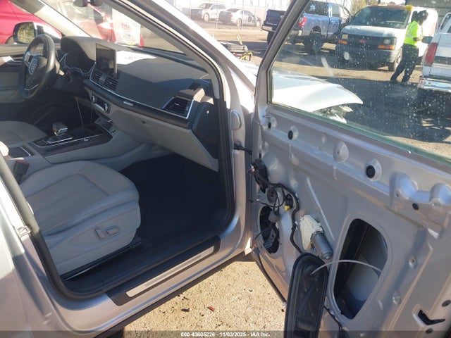 2021 AUDI Q5 WA1BAAFY3M2128360 Photo 4