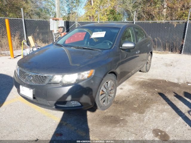 2013 KIA FORTE KNAFU4A22D5686828 Photo 1