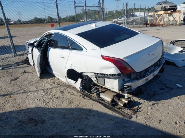 2014 JAGUAR XJ SAJWA1GT8EMV61318 Photo 2