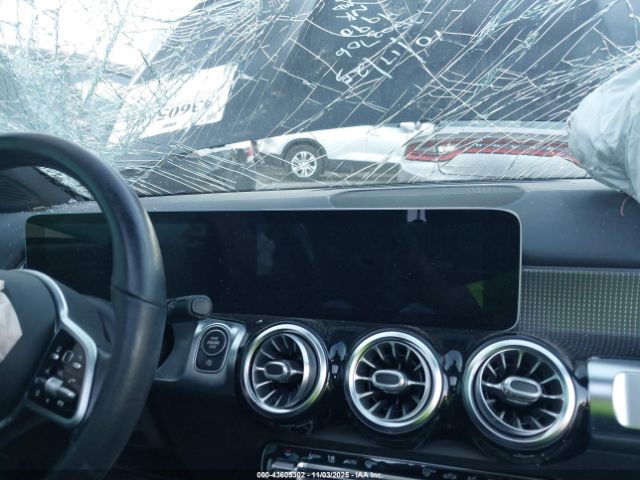 2020 MERCEDES-BENZ GLB 250 W1N4M4GB6LW059990 Photo 6