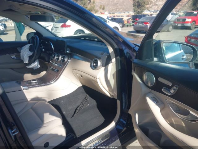 2019 MERCEDES-BENZ GLC 300 WDC0G4JB7KV180208 Photo 4