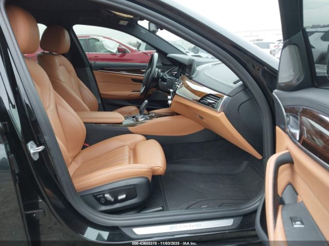 2018 BMW 530E WBAJB1C52JB085079 Photo 4